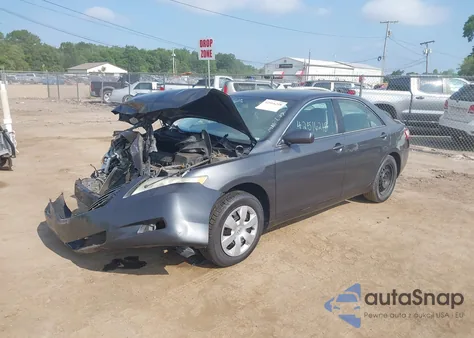 2007 Toyota Camry Le z USA, uszkodzony, nr VIN 4T1BE46K17U087397